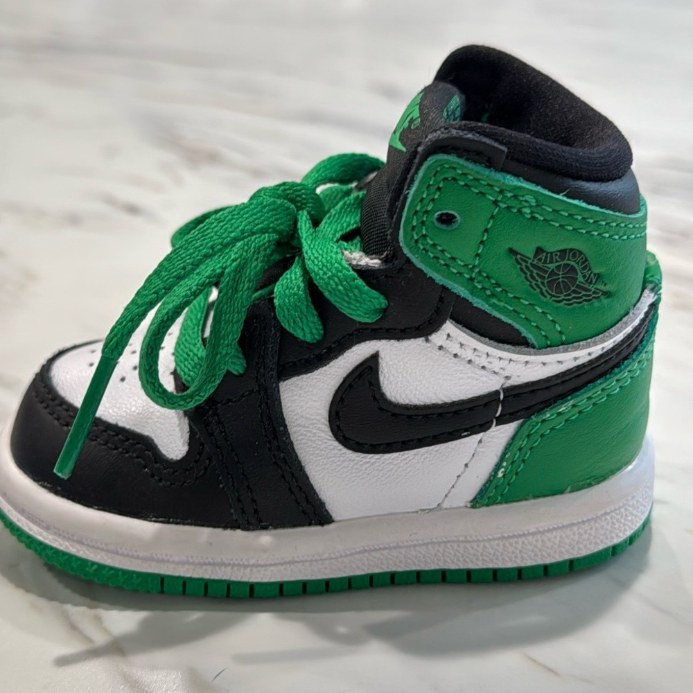 Baby Jordan 1 Infants Retro Black/Green/White Sneakers Size 3C